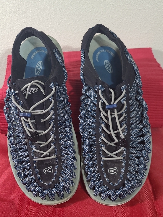 Sandals_&_Flip_Flops
